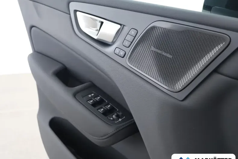 Volvo XC60 din 2025 cu 10 km - oferta VOL115487 - foto 12