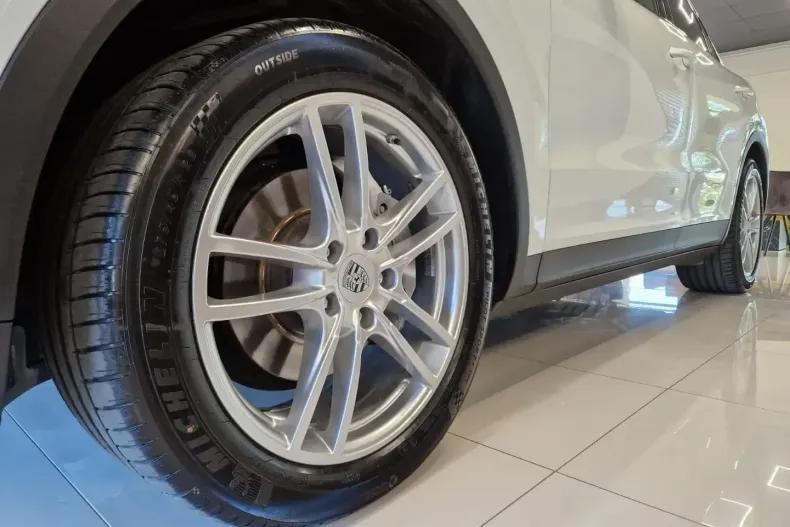 Porsche Cayenne din 2020 cu 73.900 km - oferta POR115491 - foto 38