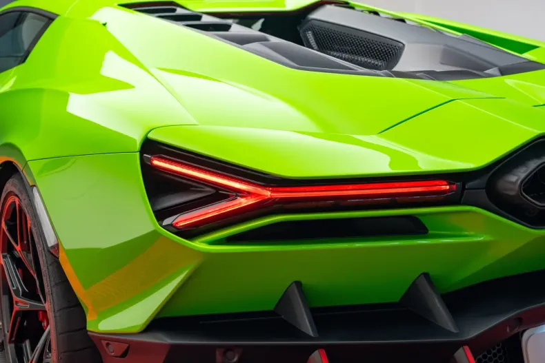 Lamborghini Revuelto din 2025 cu 400 km - oferta LAM115494 - foto 15