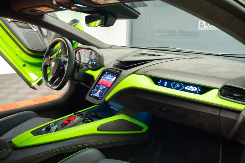 Lamborghini Revuelto din 2025 cu 400 km - oferta LAM115494 - foto 36