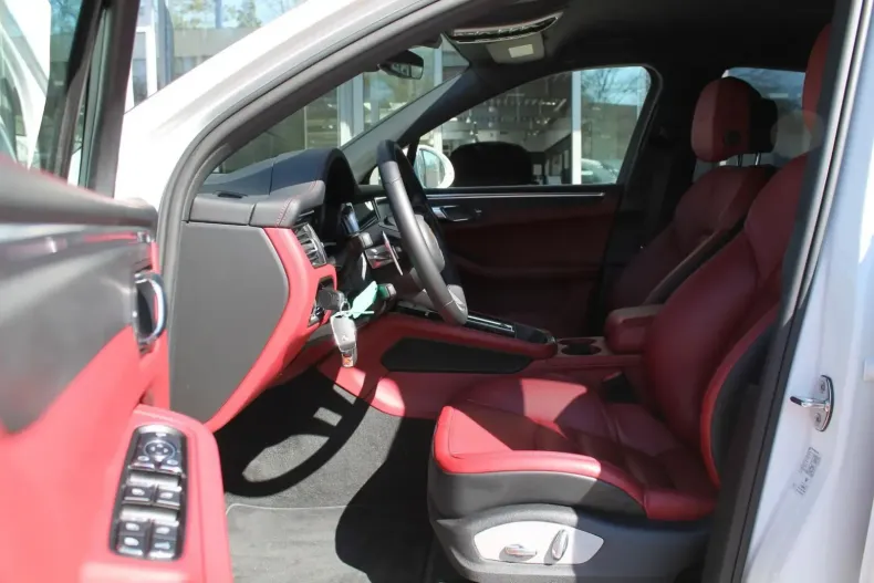 Porsche Macan din 2024 cu 37.442 km - oferta POR115507 - foto 9