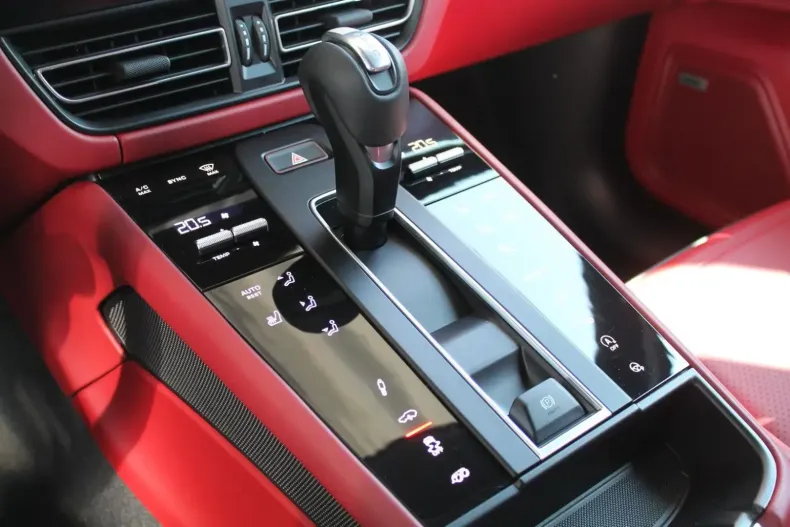 Porsche Macan din 2024 cu 37.442 km - oferta POR115507 - foto 14