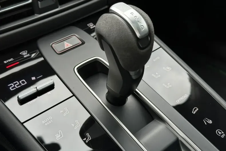 Porsche Macan din 2023 cu 30.900 km - oferta POR115510 - foto 11