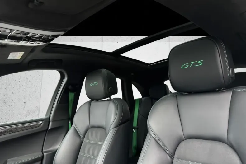 Porsche Macan din 2023 cu 30.900 km - oferta POR115510 - foto 18