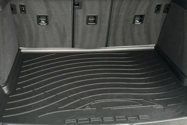 Porsche Macan din 2023 cu 30.900 km - oferta POR115510 - foto 26