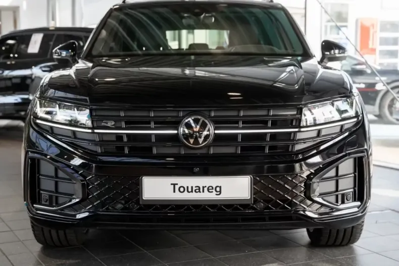 Volkswagen Touareg din 2025 cu 7.500 km - oferta VOL115511 - foto 3