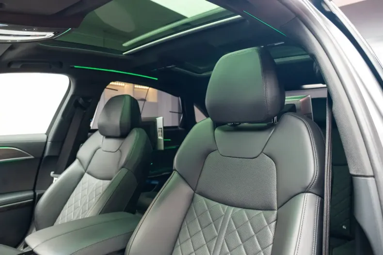 Audi A8 din 2022 cu 50.000 km - oferta AUD115514 - foto 19