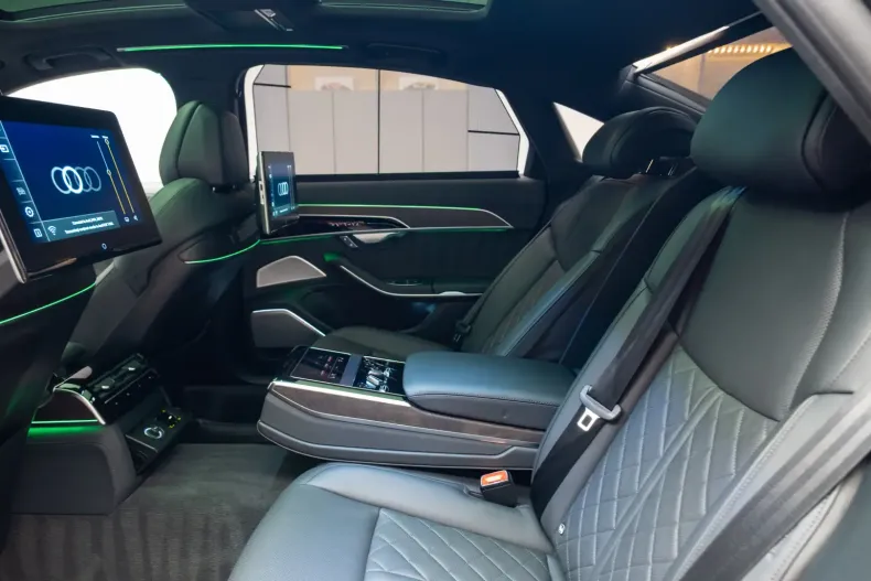 Audi A8 din 2022 cu 50.000 km - oferta AUD115514 - foto 31