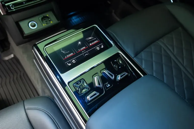 Audi A8 din 2022 cu 50.000 km - oferta AUD115514 - foto 32