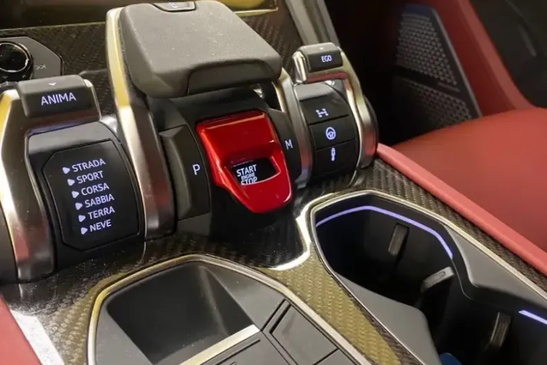 Lamborghini Urus din 2022 cu 26.500 km - oferta LAM115520 - foto 17