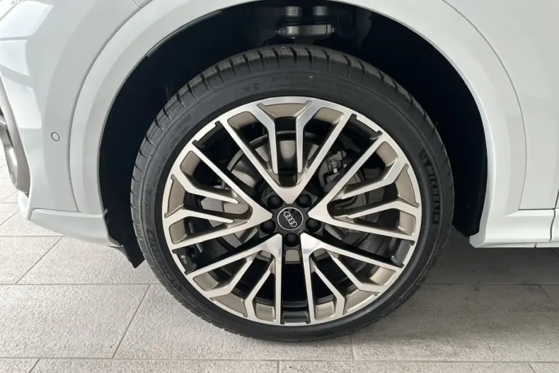 Audi Q5 din 2025 cu 1.850 km - oferta AUD115524 - foto 8