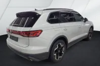 Volkswagen Touareg din 2024 cu 28.500 km - oferta VOL115527 - foto 2