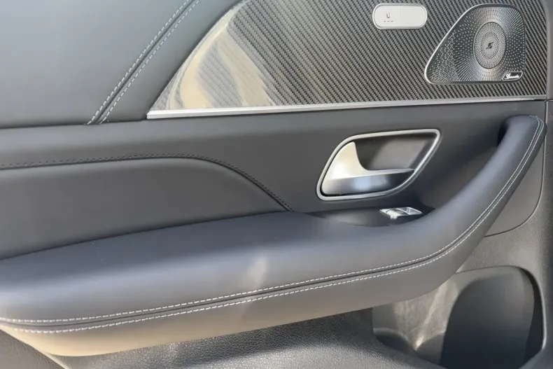 Mercedes-Benz GLE 450 din 2023 cu 9.987 km - oferta MER115529 - foto 12