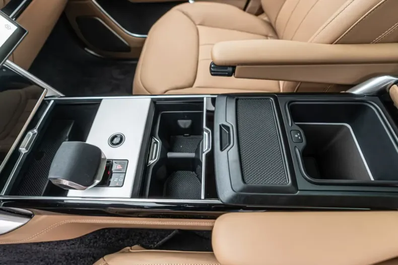 Land Rover Range Rover din 2025 cu 50 km - oferta LAN115533 - foto 12