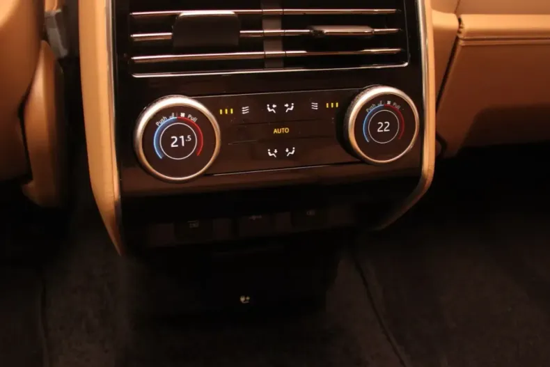 Land Rover Range Rover din 2025 cu 1.000 km - oferta LAN115537 - foto 11