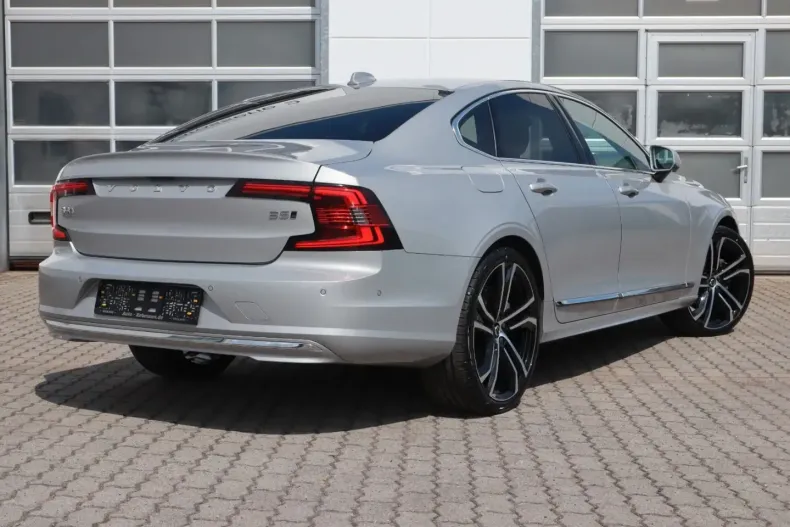 Volvo S90 din 2024 cu 26.300 km - oferta VOL115541 - foto 2