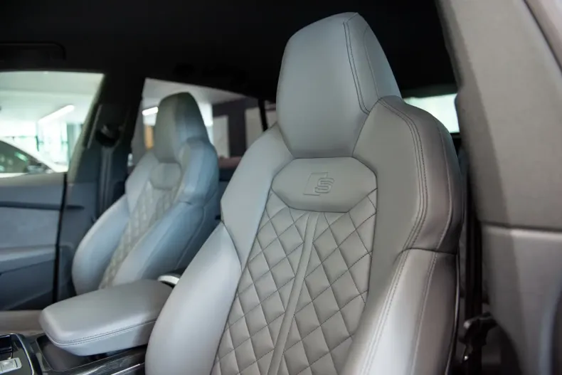 Audi Q8 din 2022 cu 39.800 km - oferta AUD115545 - foto 12