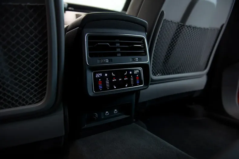 Audi Q8 din 2022 cu 39.800 km - oferta AUD115545 - foto 35