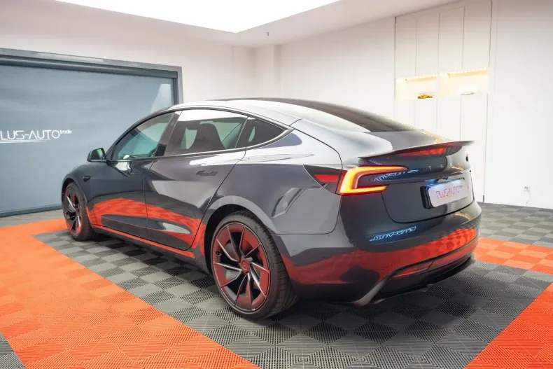 Tesla Model 3 din 2024 cu 3.000 km - oferta TES115552 - foto 9