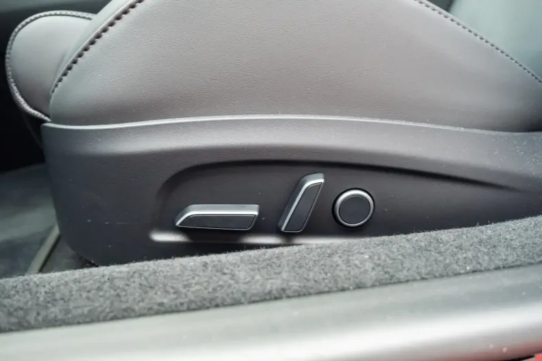 Tesla Model 3 din 2024 cu 3.000 km - oferta TES115552 - foto 19