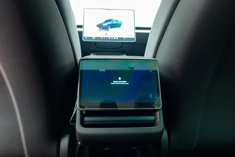 Tesla Model 3 din 2024 cu 3.000 km - oferta TES115552 - foto 26