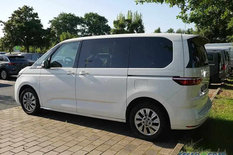 Volkswagen T7 Multivan din 2023 cu 32.198 km - oferta VOL115556 - foto 3