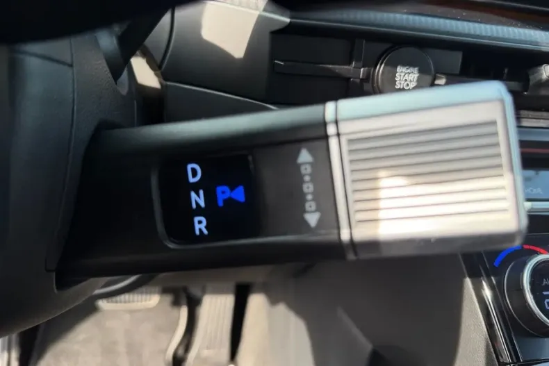 Hyundai SANTA FE din 2024 cu 17.694 km - oferta HYU115559 - foto 16