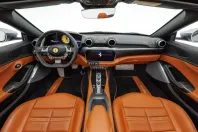 Ferrari Portofino din 2022 cu 2.800 km - oferta FER115564 - foto 4