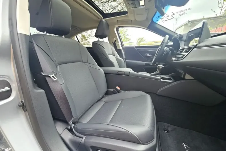 Lexus ES 300 din 2023 cu 3.500 km - oferta LEX115566 - foto 14