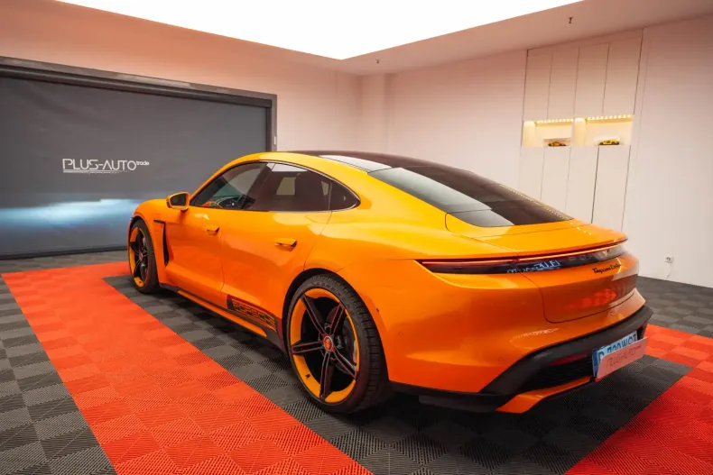 Porsche Taycan din 2020 cu 56.500 km - oferta POR115568 - foto 3