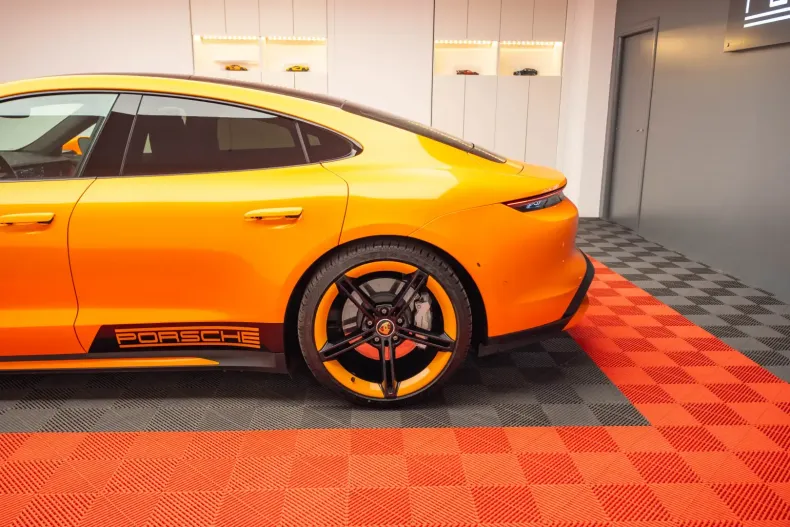 Porsche Taycan din 2020 cu 56.500 km - oferta POR115568 - foto 21