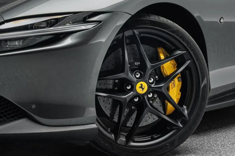 Ferrari Roma din 2023 cu 19.100 km - oferta FER115582 - foto 11