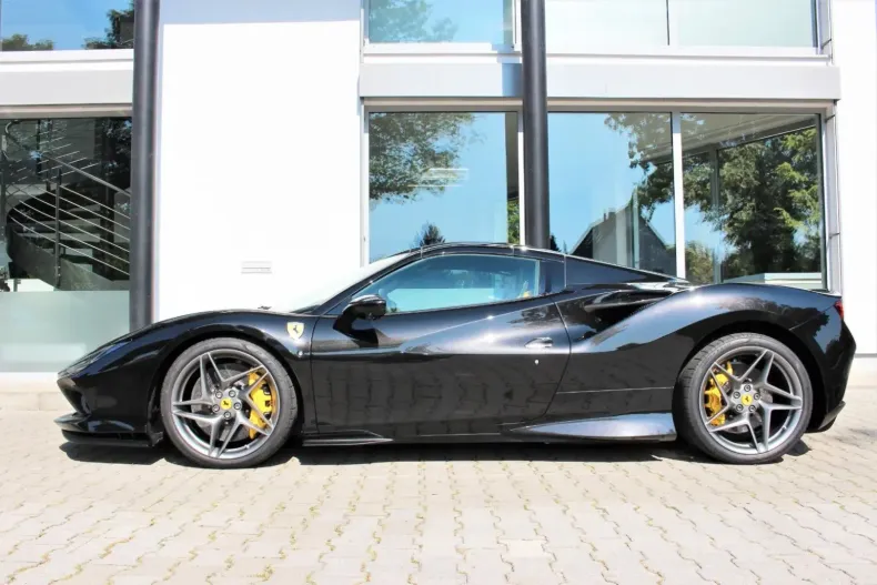 Ferrari F8 din 2022 cu 6.400 km - oferta FER115586 - foto 12