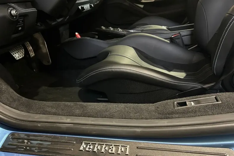 Ferrari F8 din 2022 cu 3.018 km - oferta FER115587 - foto 12