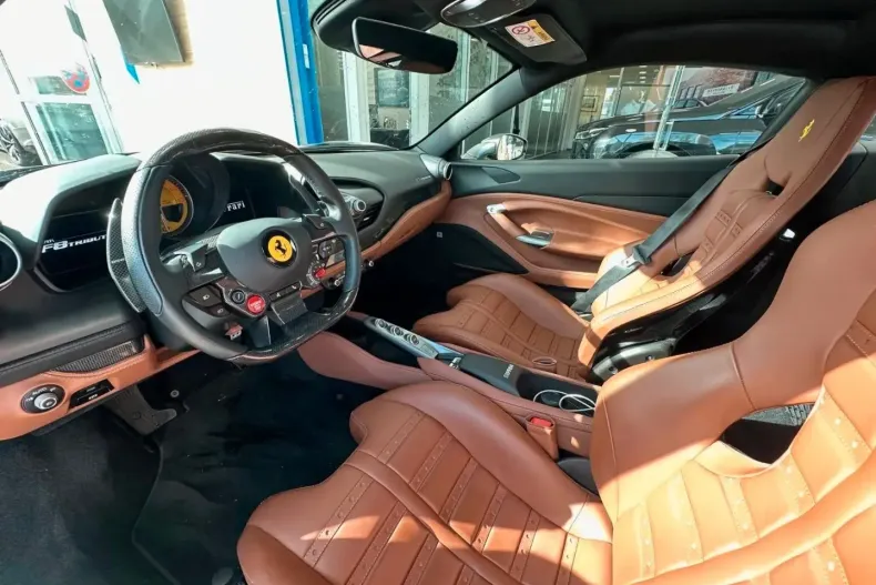 Ferrari F8 din 2022 cu 9.784 km - oferta FER115588 - foto 9