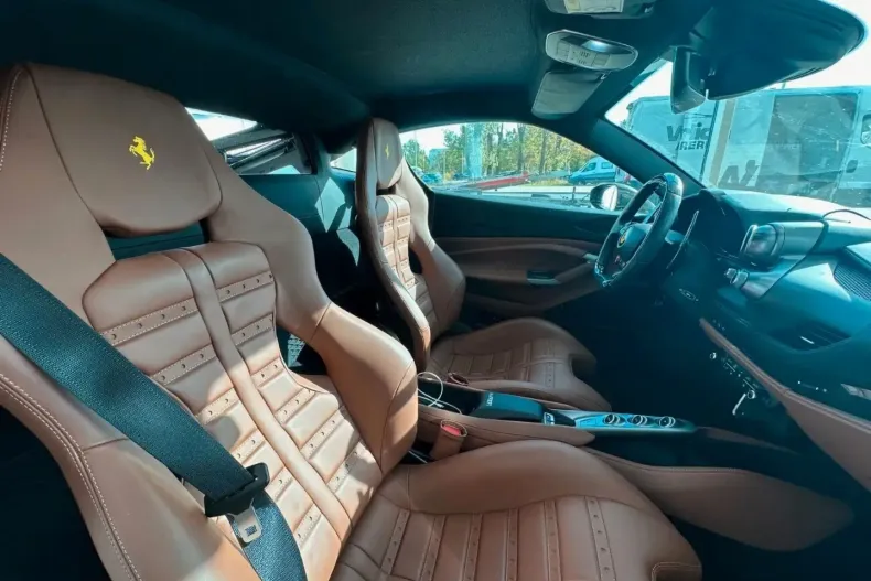 Ferrari F8 din 2022 cu 9.784 km - oferta FER115588 - foto 12