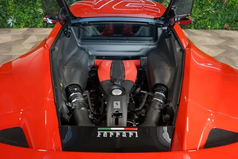 Ferrari F8 din 2022 cu 23.000 km - oferta FER115589 - foto 7