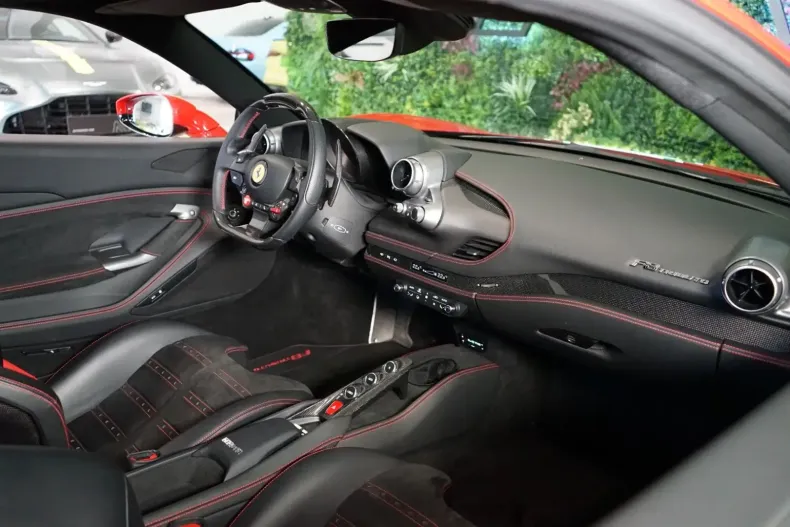 Ferrari F8 din 2022 cu 23.000 km - oferta FER115589 - foto 18