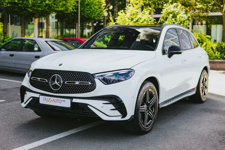 Mercedes-Benz GLC 300 din 2023 cu 13.000 km - oferta MER115598 - foto 2