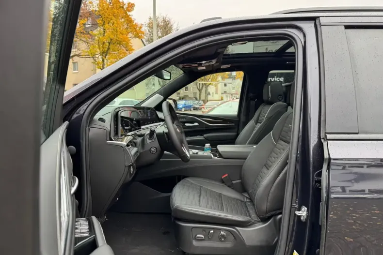 Cadillac Escalade din 2025 cu 50 km - oferta CAD115601 - foto 12