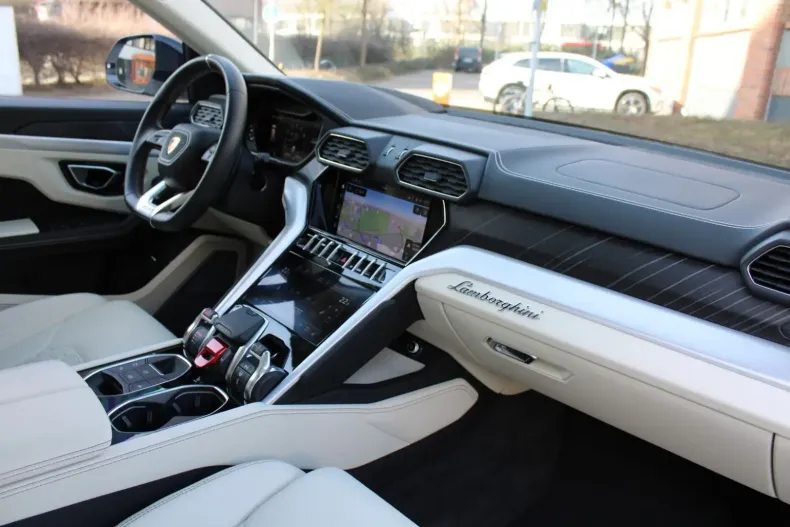 Lamborghini Urus din 2022 cu 24.748 km - oferta LAM115619 - foto 10