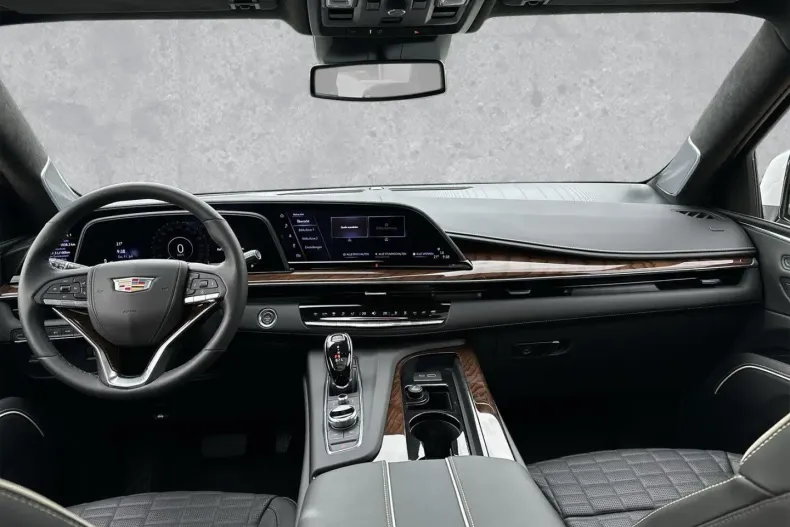 Cadillac Escalade din 2024 cu 11.980 km - oferta CAD115625 - foto 4