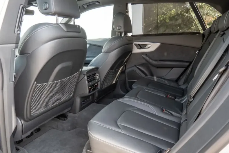 Audi Q8 din 2024 cu 37.382 km - oferta AUD115629 - foto 4