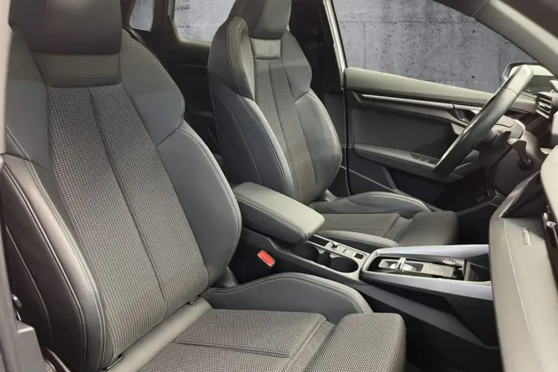 Audi A3 din 2023 cu 70.650 km - oferta AUD115631 - foto 9