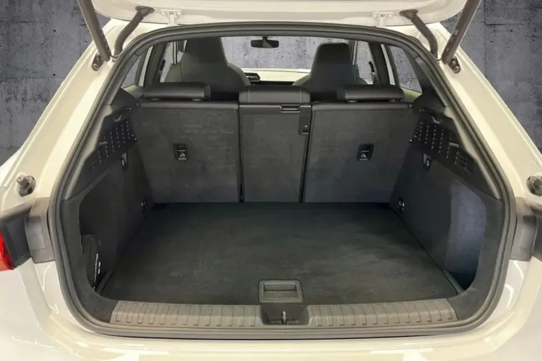 Audi A3 din 2023 cu 70.650 km - oferta AUD115631 - foto 12