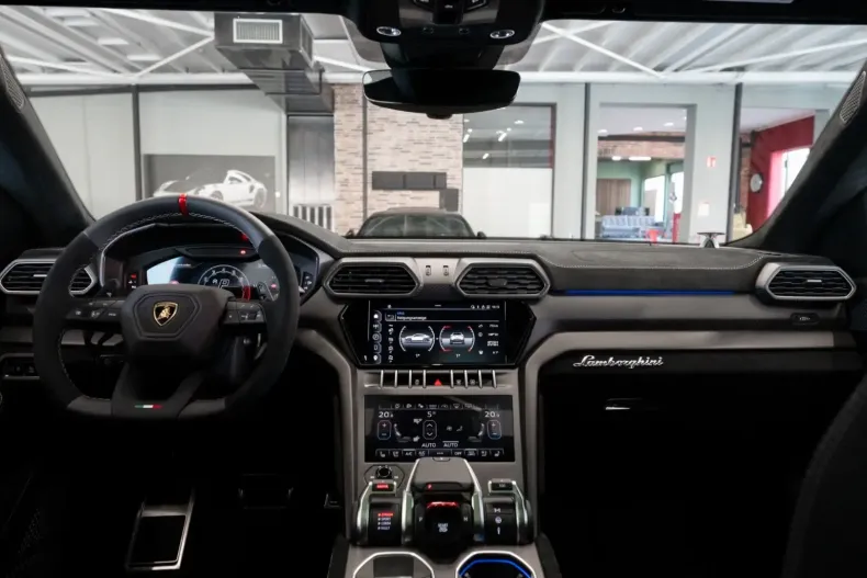 Lamborghini Urus din 2023 cu 9.511 km - oferta LAM115632 - foto 26