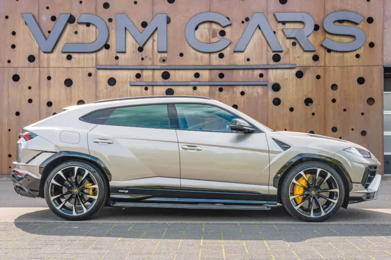 Lamborghini Urus din 2023 cu 6.488 km - oferta LAM115633 - foto 8