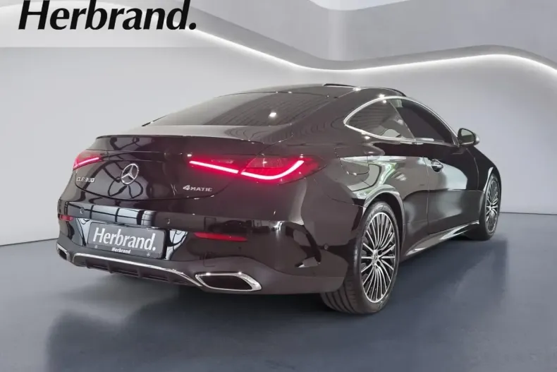 Mercedes-Benz CLE 300 din 2024 cu 12.704 km - oferta MER115637 - foto 3