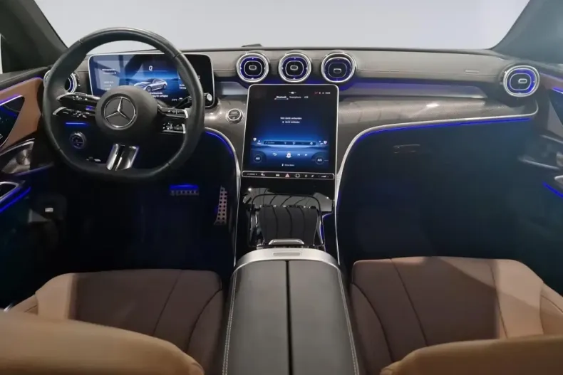 Mercedes-Benz CLE 300 din 2024 cu 12.704 km - oferta MER115637 - foto 8