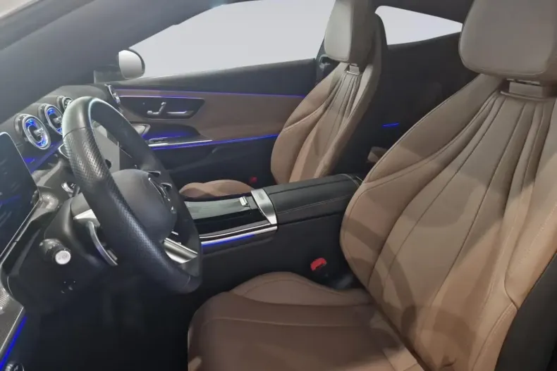 Mercedes-Benz CLE 300 din 2024 cu 12.704 km - oferta MER115637 - foto 10